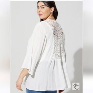 Torrid Kimono Women 2X White Gauze Crochet Inset Open Duster Boho Hippie Crinkle